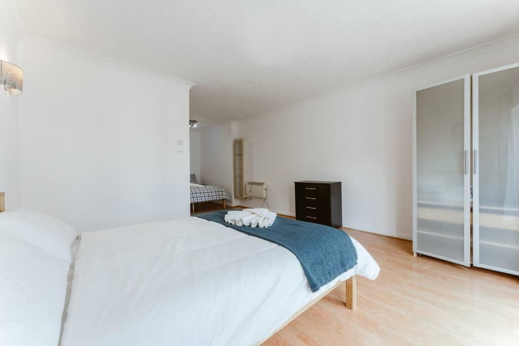Up To 4 People, In A Share House Next To Bridge Appartement Londres